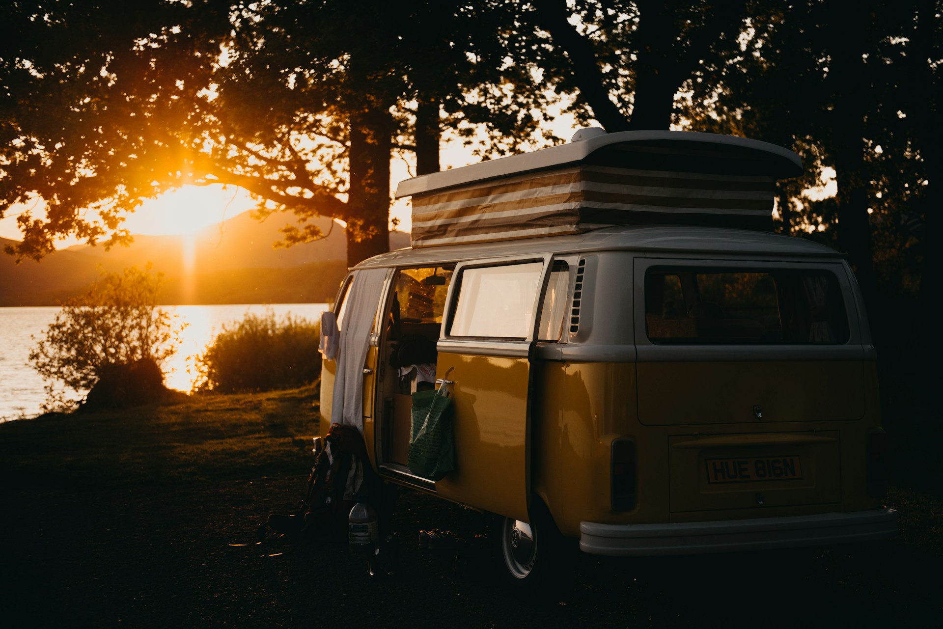 Wohnmobil Camping Spannungswandler 12v auf 230v reiner Sinus